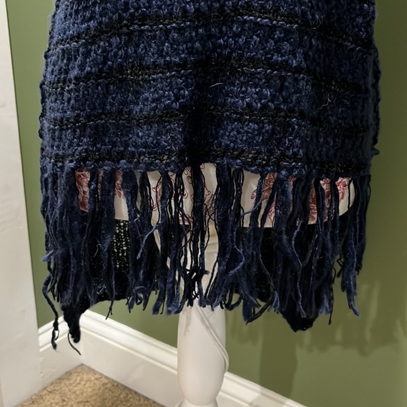 SALE! Bought at Buckle - Navy Blue Cowl Neck Fringe Sweater by Gimmicks - Small - Picture 3 of 15